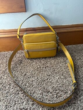 Coach Dakota Crossbody Bag In Honeycomb